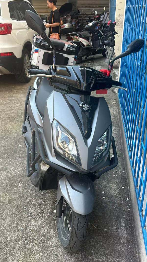 济南铃木 UY125