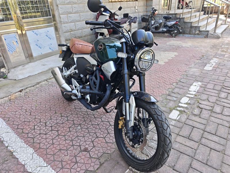 五羊本田 鸷道 CB190SS