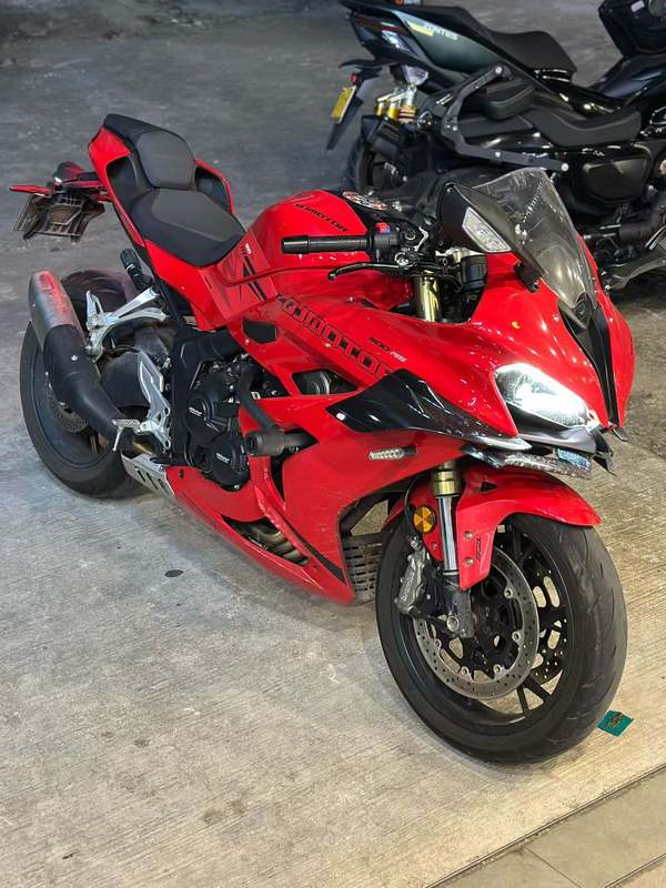 QJMOTOR 赛600