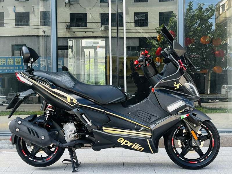 宗申阿普利亚 SR Max 250