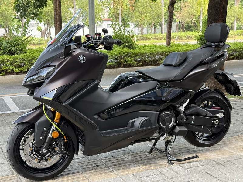 雅马哈 TMAX