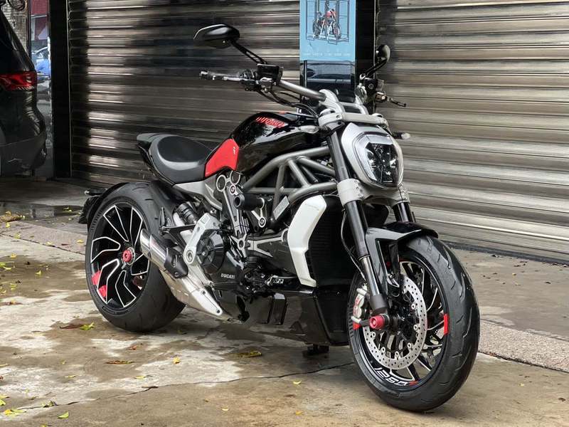 杜卡迪 XDiavel