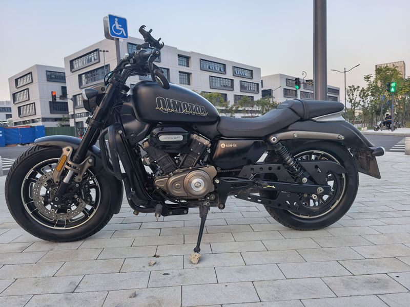 QJMOTOR 闪350