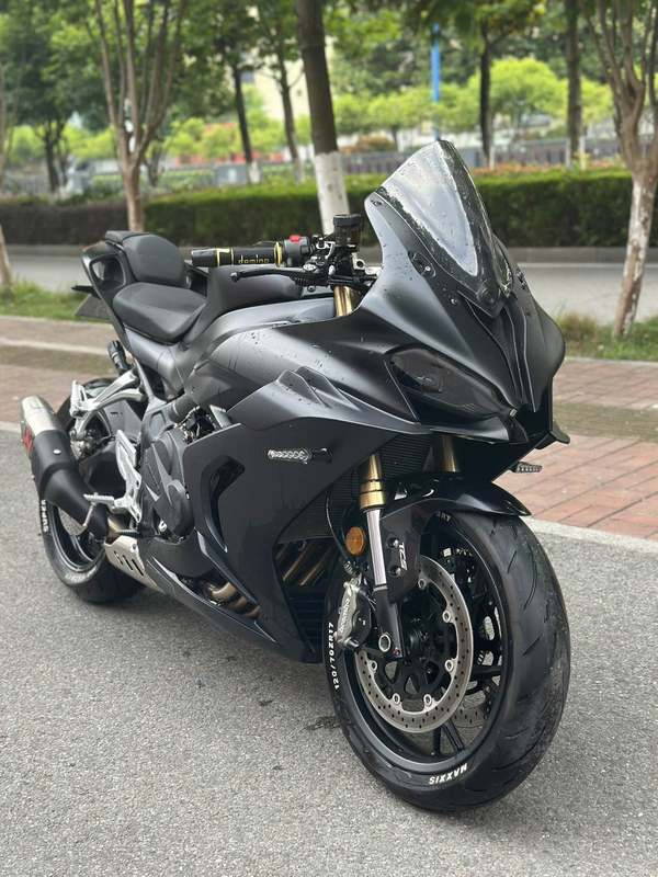 QJMOTOR 赛600