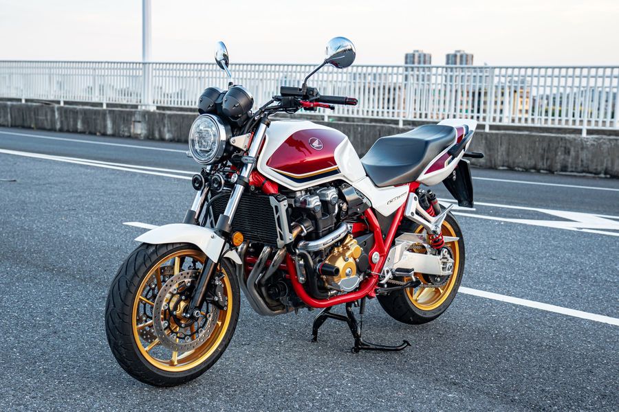 本田DREAMWING CB1300 Super Four