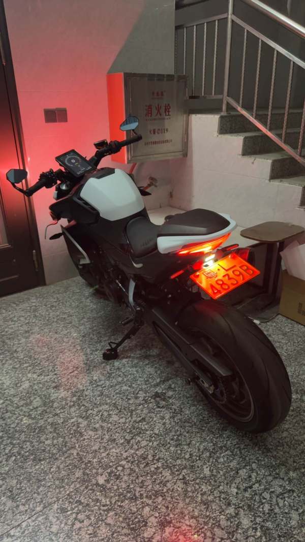 春风 800NK