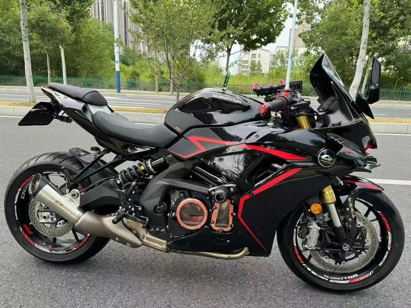 QJMOTOR 赛600