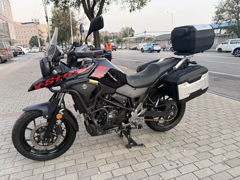 豪爵铃木 DL250