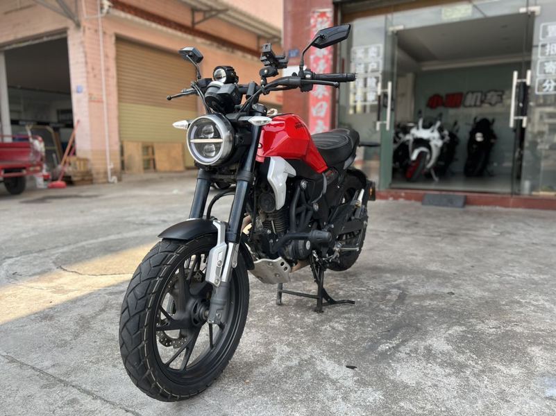 新大洲本田 CBF190TR