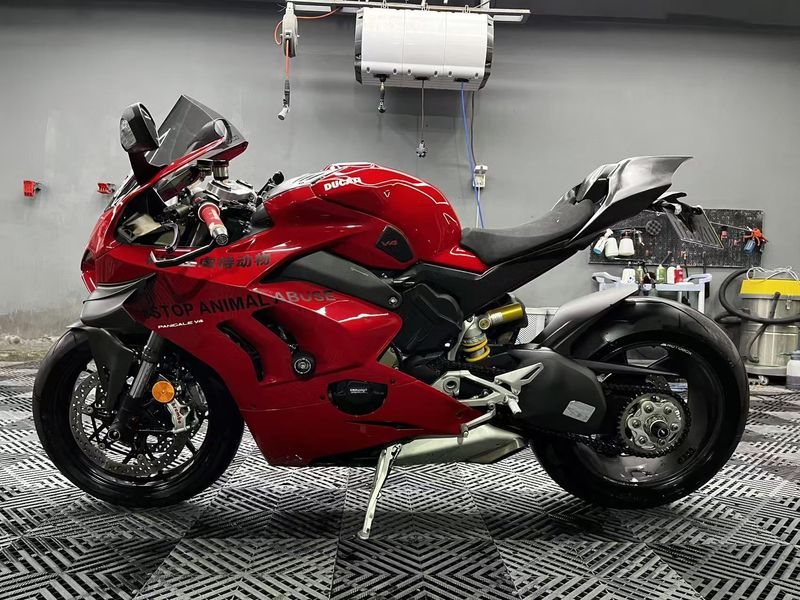 杜卡迪 Panigale V4