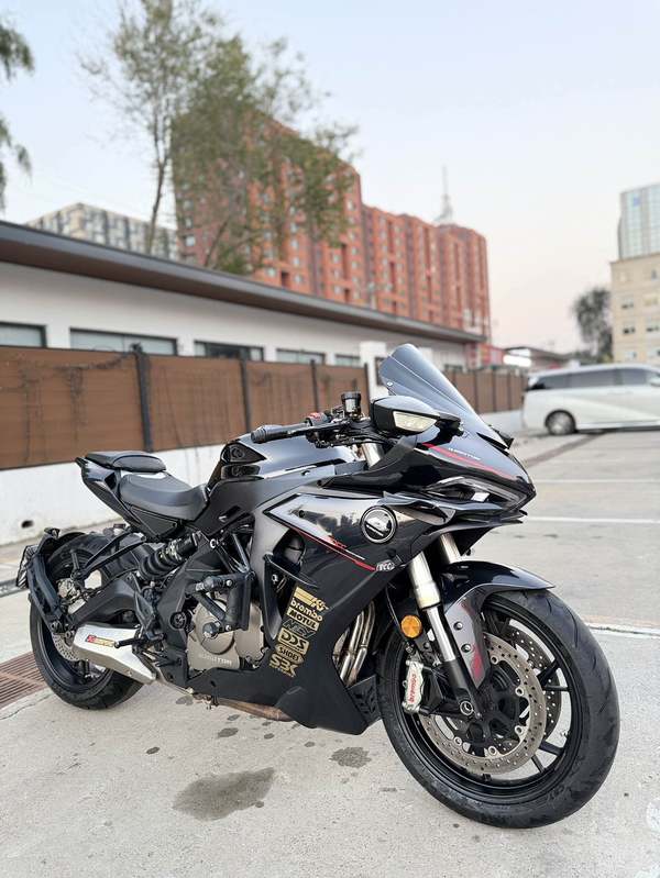 QJMOTOR 赛600