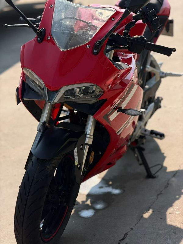 隆鑫 180 RR
