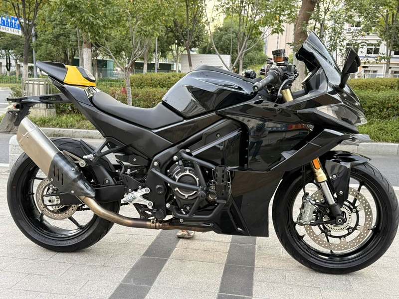 无极 RR525