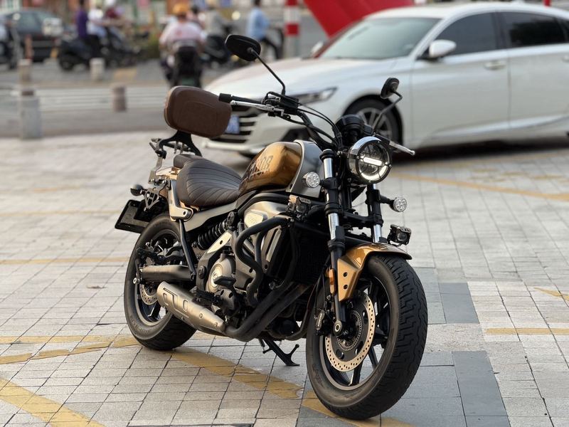 QJMOTOR 闪500S