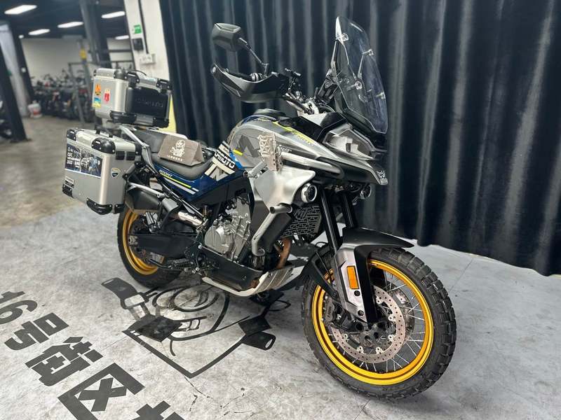 春风 800MT