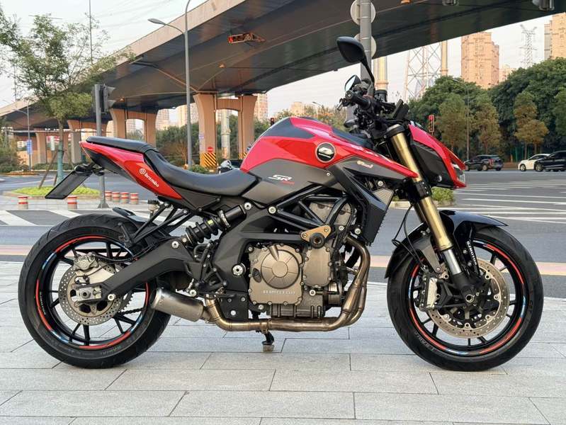 QJMOTOR 追600