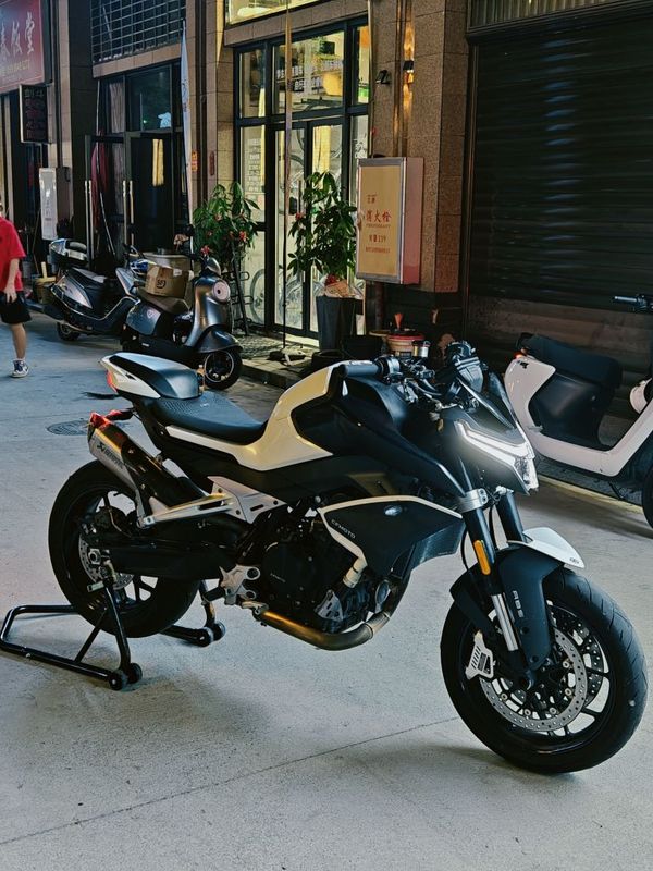 春风 800NK