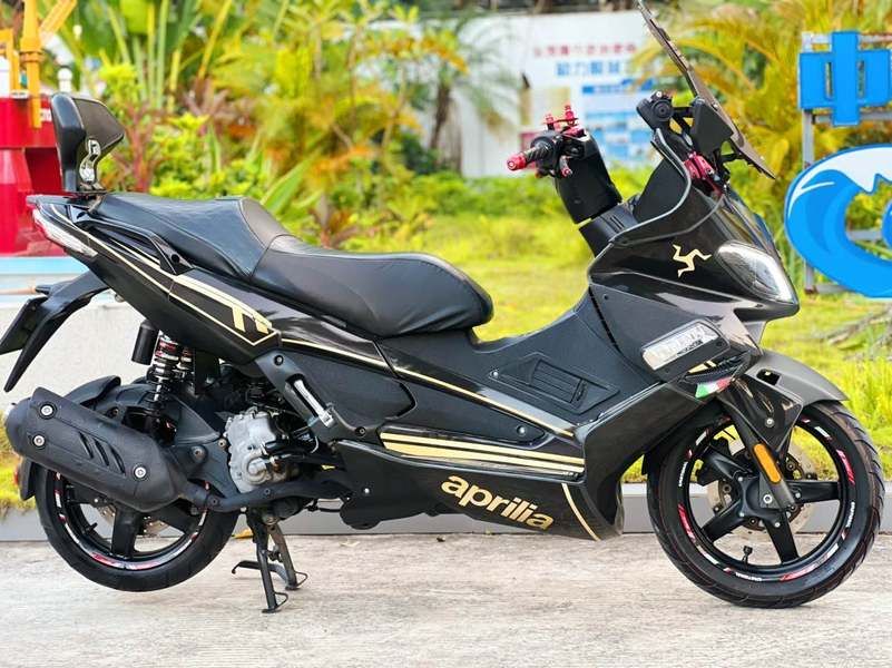 宗申阿普利亚 SR Max 250