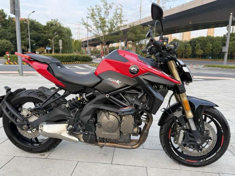 QJMOTOR 追600