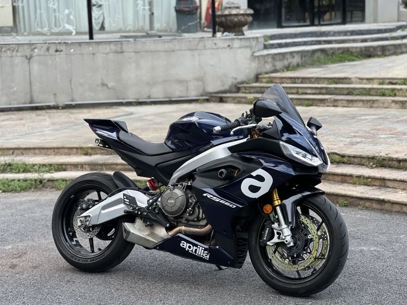 阿普利亚 RS 660 