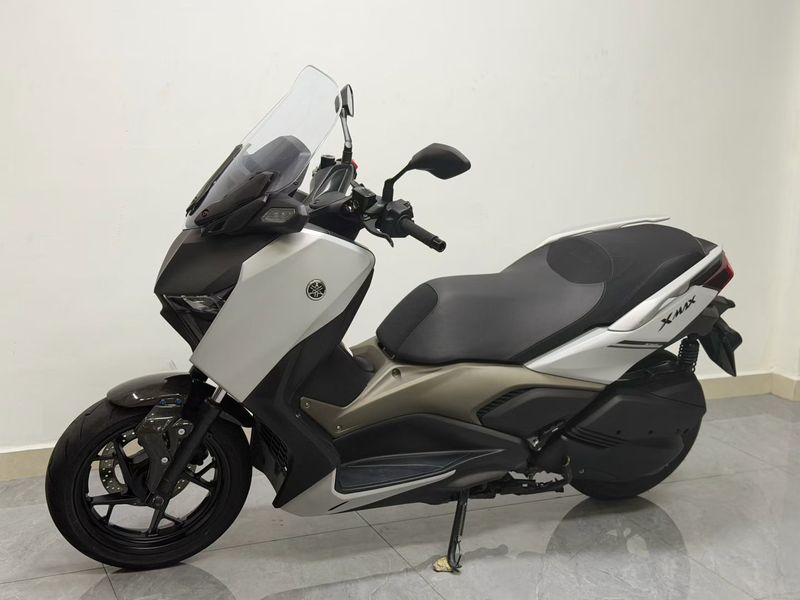 雅马哈 XMAX