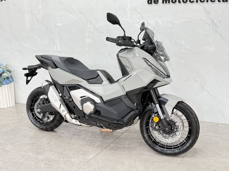 本田DREAMWING X-ADV 750