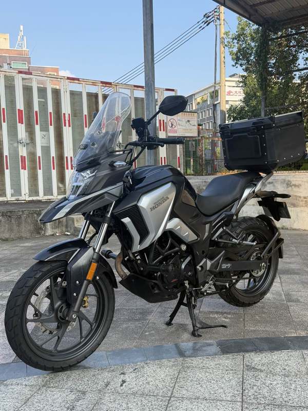 五羊本田 猛鸷 CB190X