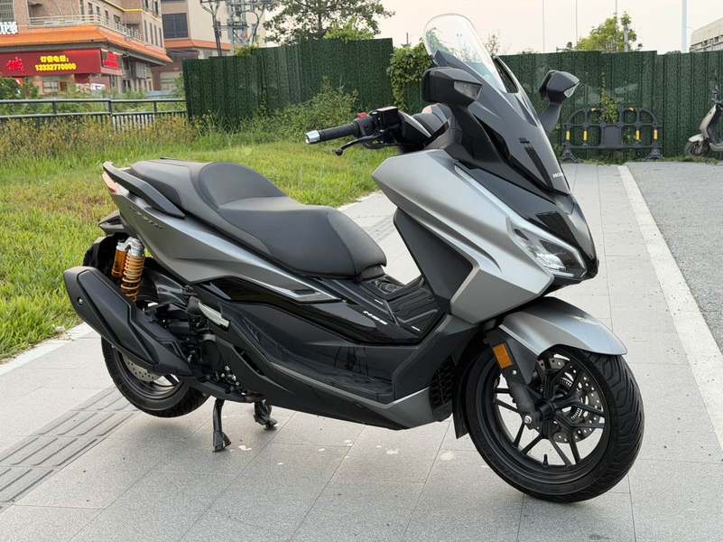 本田WING NSS350