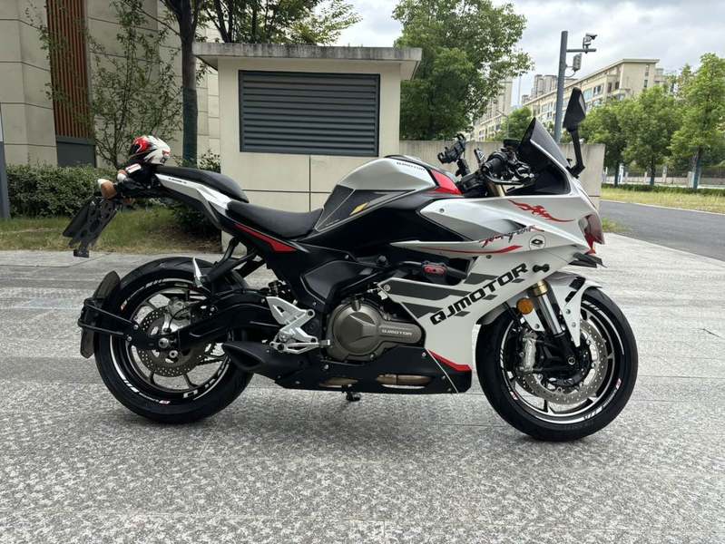 QJMOTOR 赛550