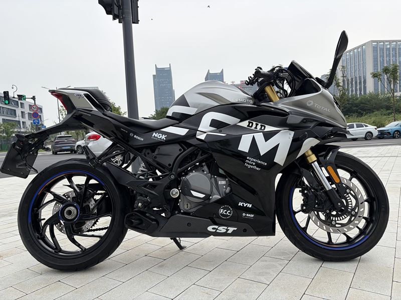 春风 250SR