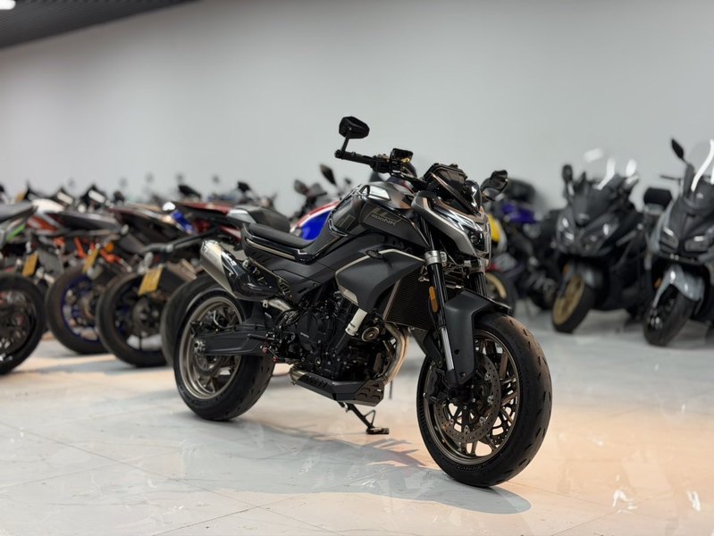 春风 800NK