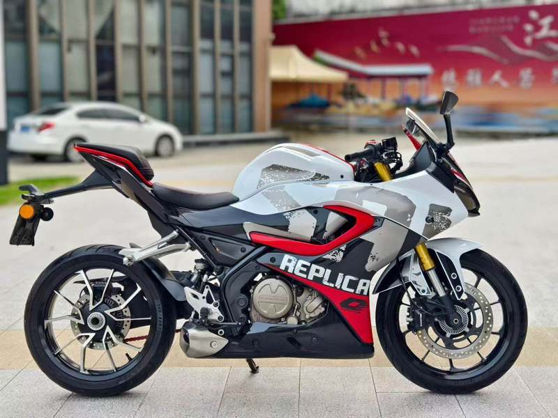 QJMOTOR 赛250