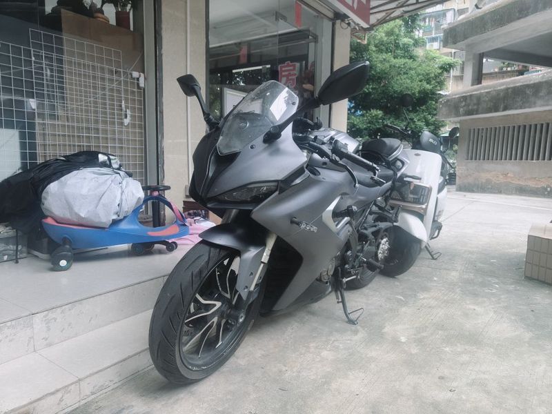 QJMOTOR 赛250