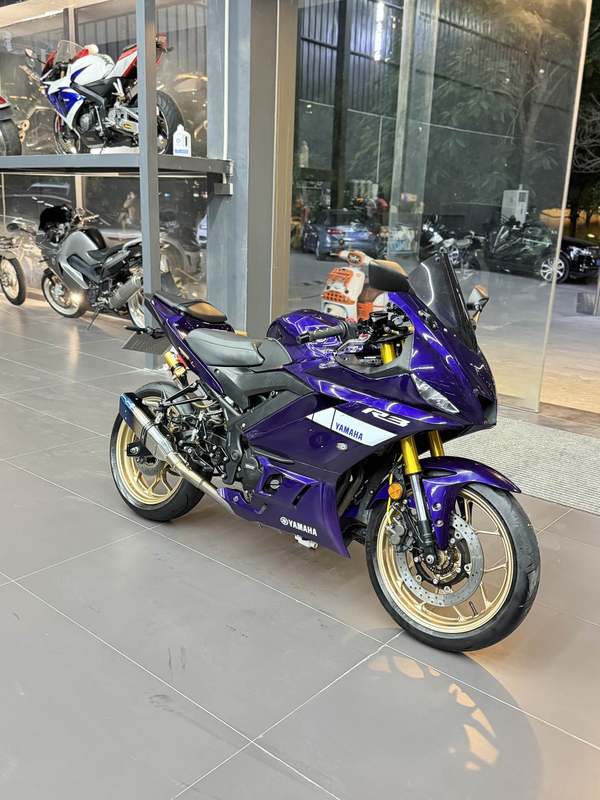 雅马哈 YZF-R3
