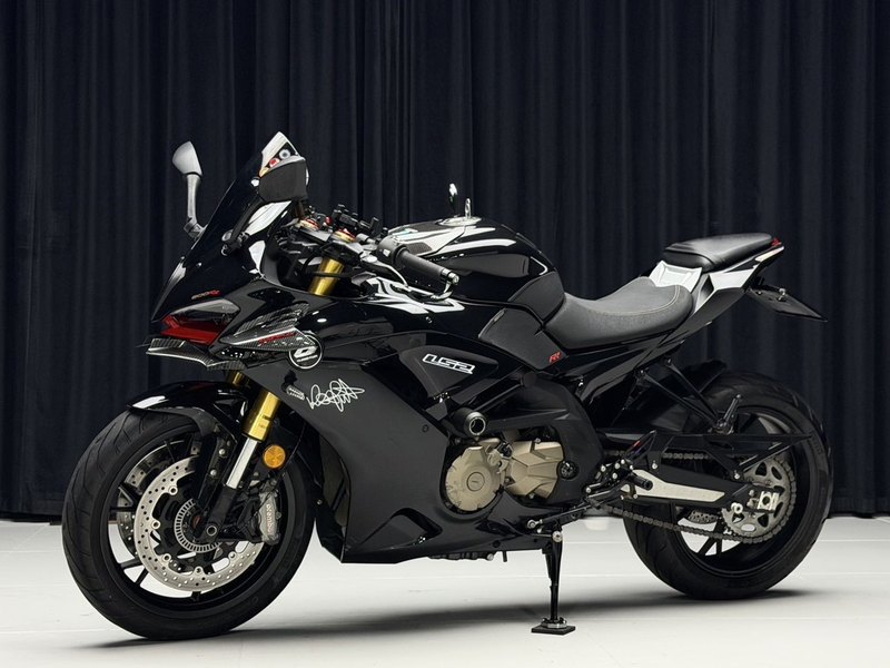 QJMOTOR 赛600