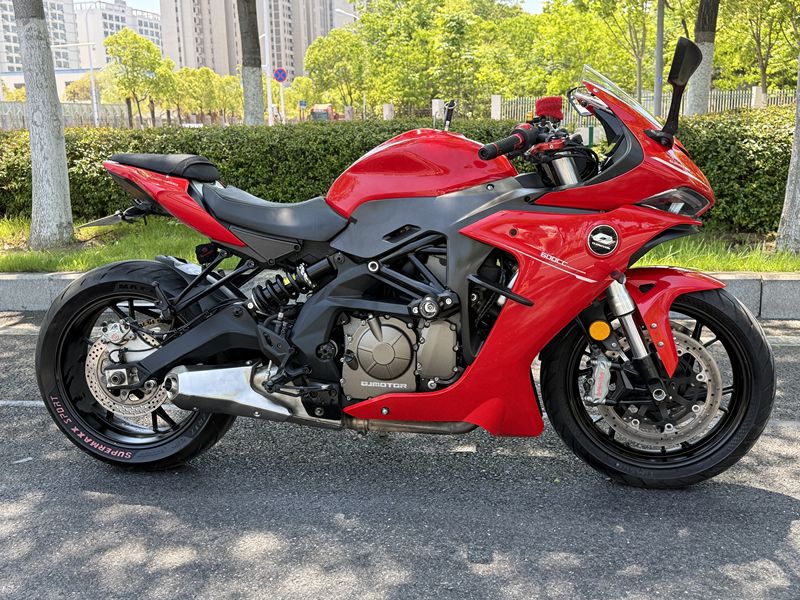 QJMOTOR 赛600