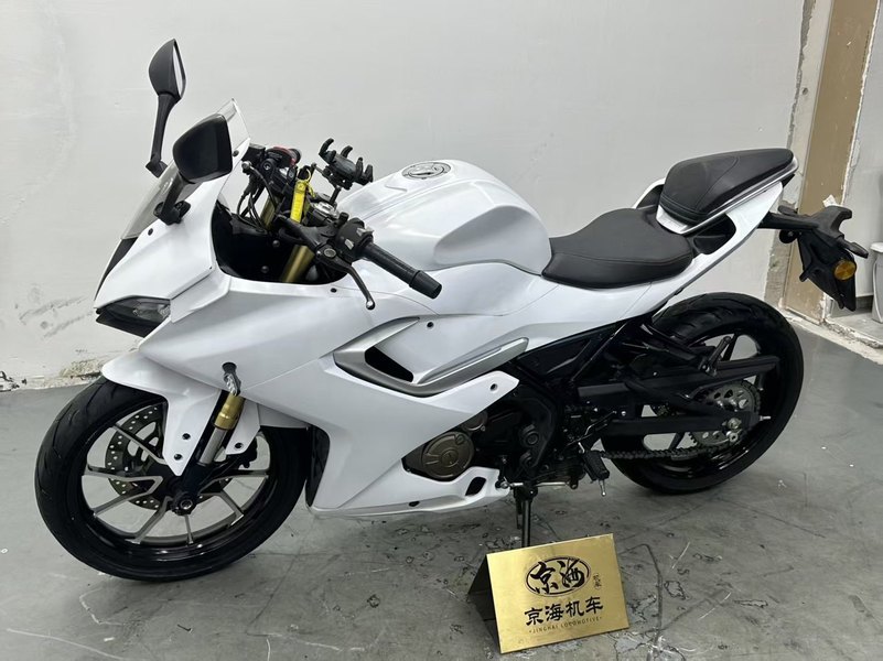 QJMOTOR 赛250