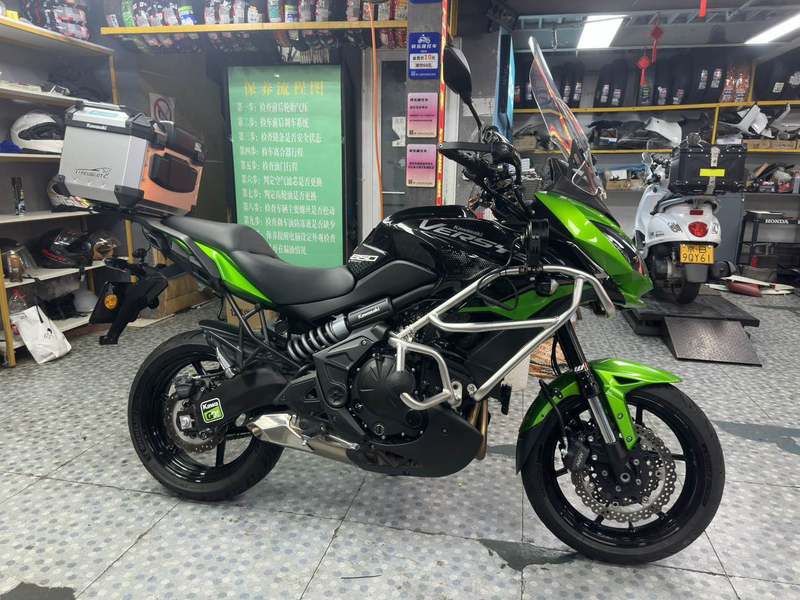 川崎 Versys 650 