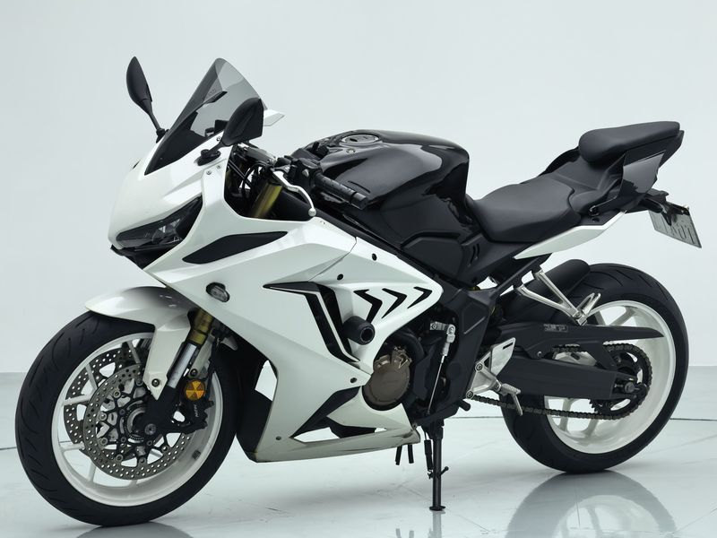 本田DREAMWING CBR650R