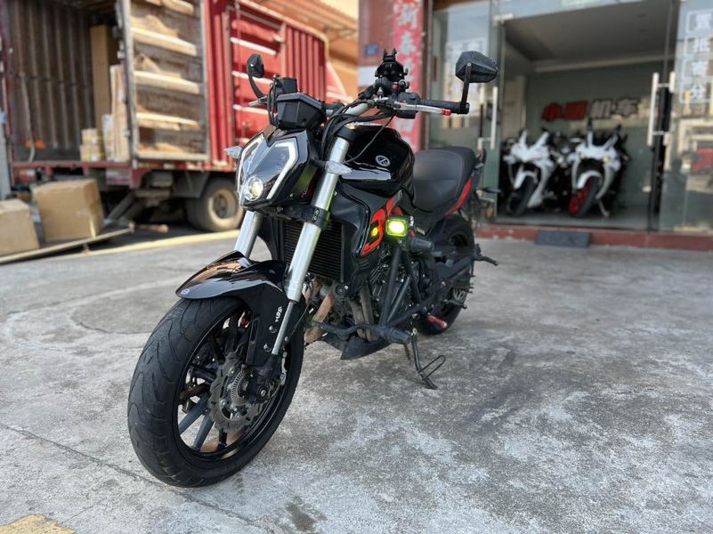 贝纳利 蓝宝龙 BN302S