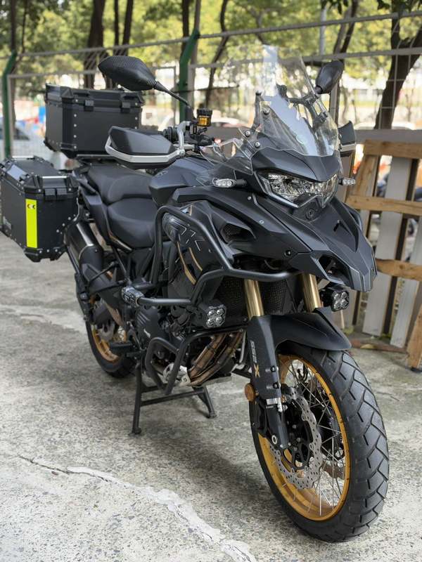 贝纳利 TRK552