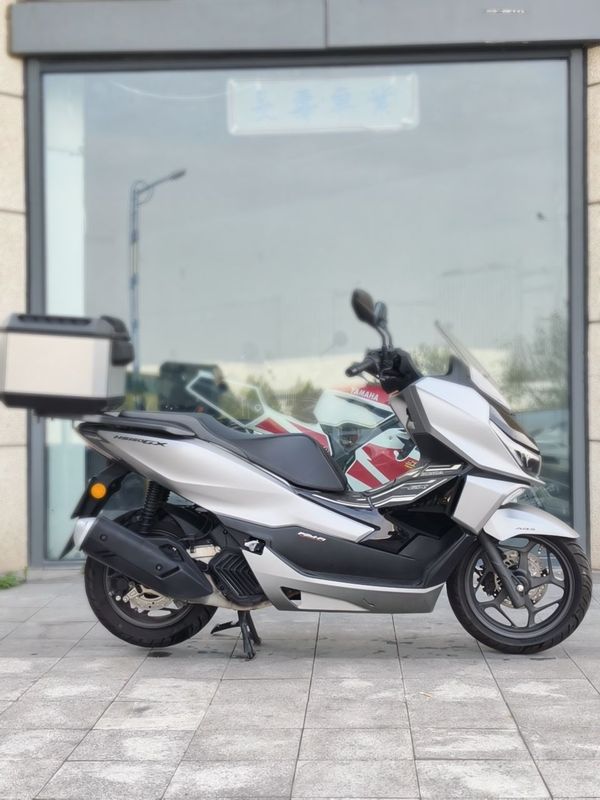 新大洲本田 NS150GX