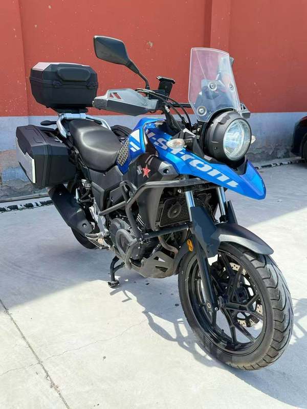 豪爵铃木 DL250