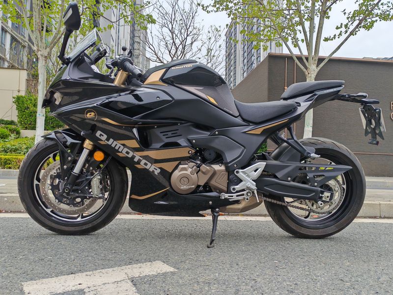 QJMOTOR 赛550