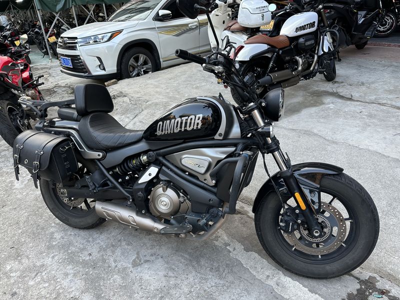 QJMOTOR 闪500S
