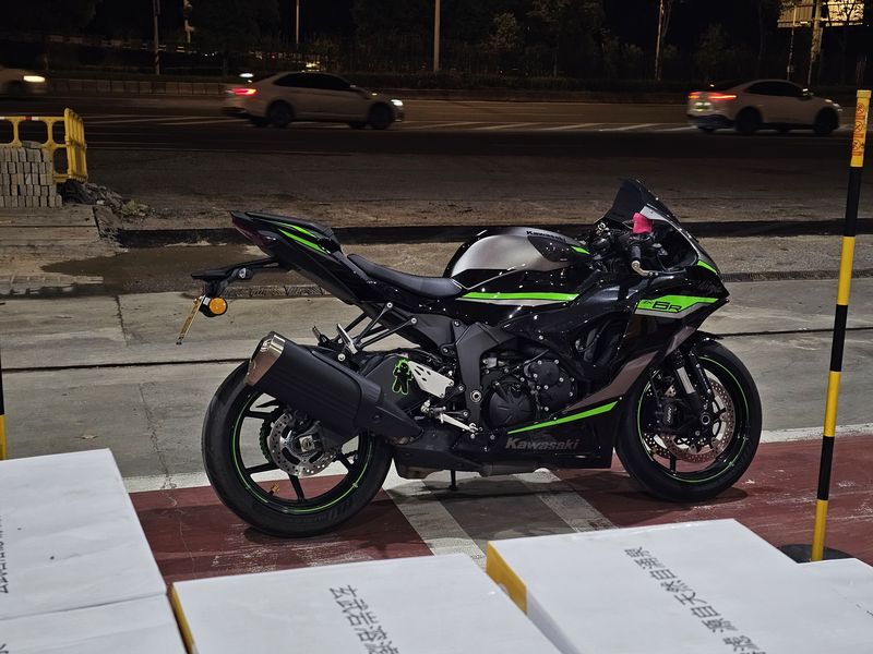 川崎 Ninja ZX-6R 