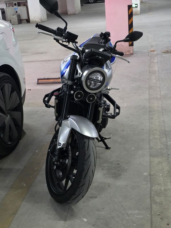 本田 CB500 Super Four