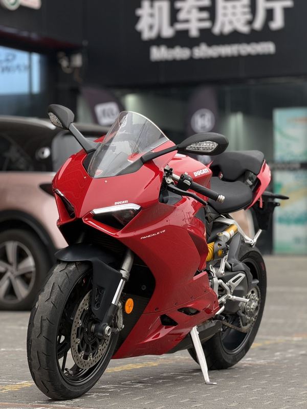 杜卡迪 Panigale V2