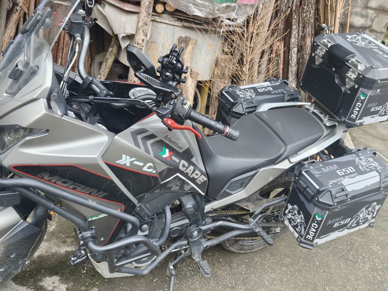 摩托莫里尼 X-Cape 650