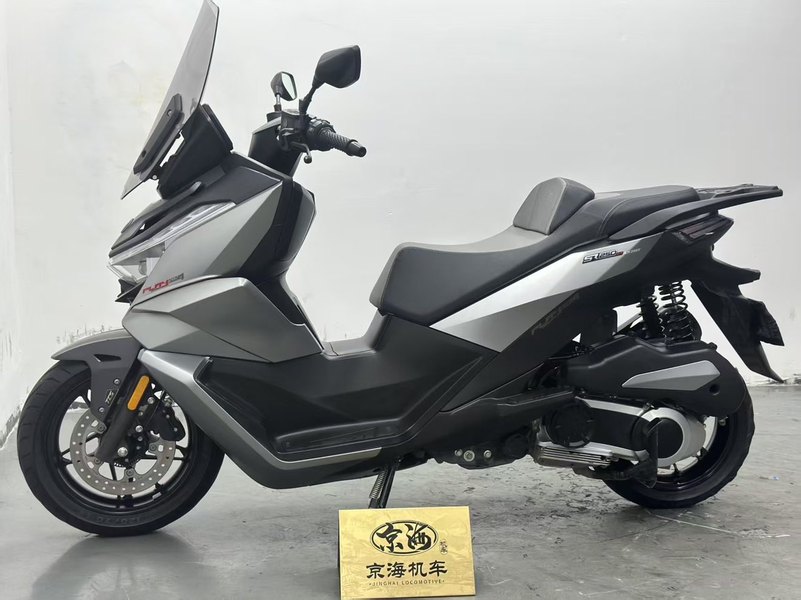 无极 SR250GT